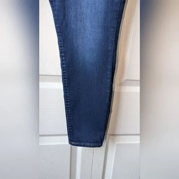 Signature by Levi Strauss women's jeans - Picture 2 of 9